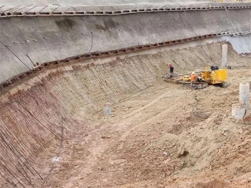 镶黄基坑边坡加固